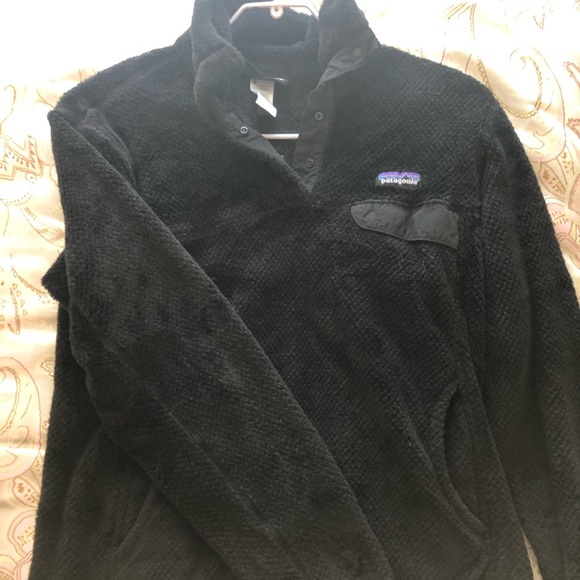 Black Patagonia sweatshirt - Picture 2 of 3